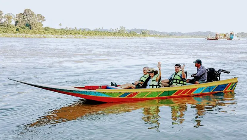 boat-in-golden-triangle